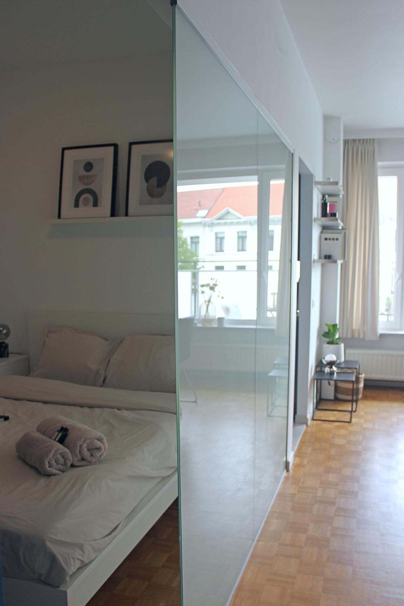 Appartement Sunny Apartment - Zuid Retreat 1Br Apartment Near Scheldt River